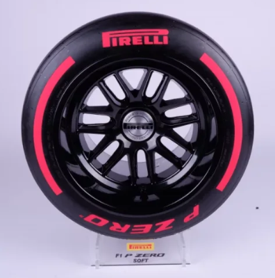 Pirelli Wind Tunnel Tyre Trophy Soft Red - Rp Teamwear