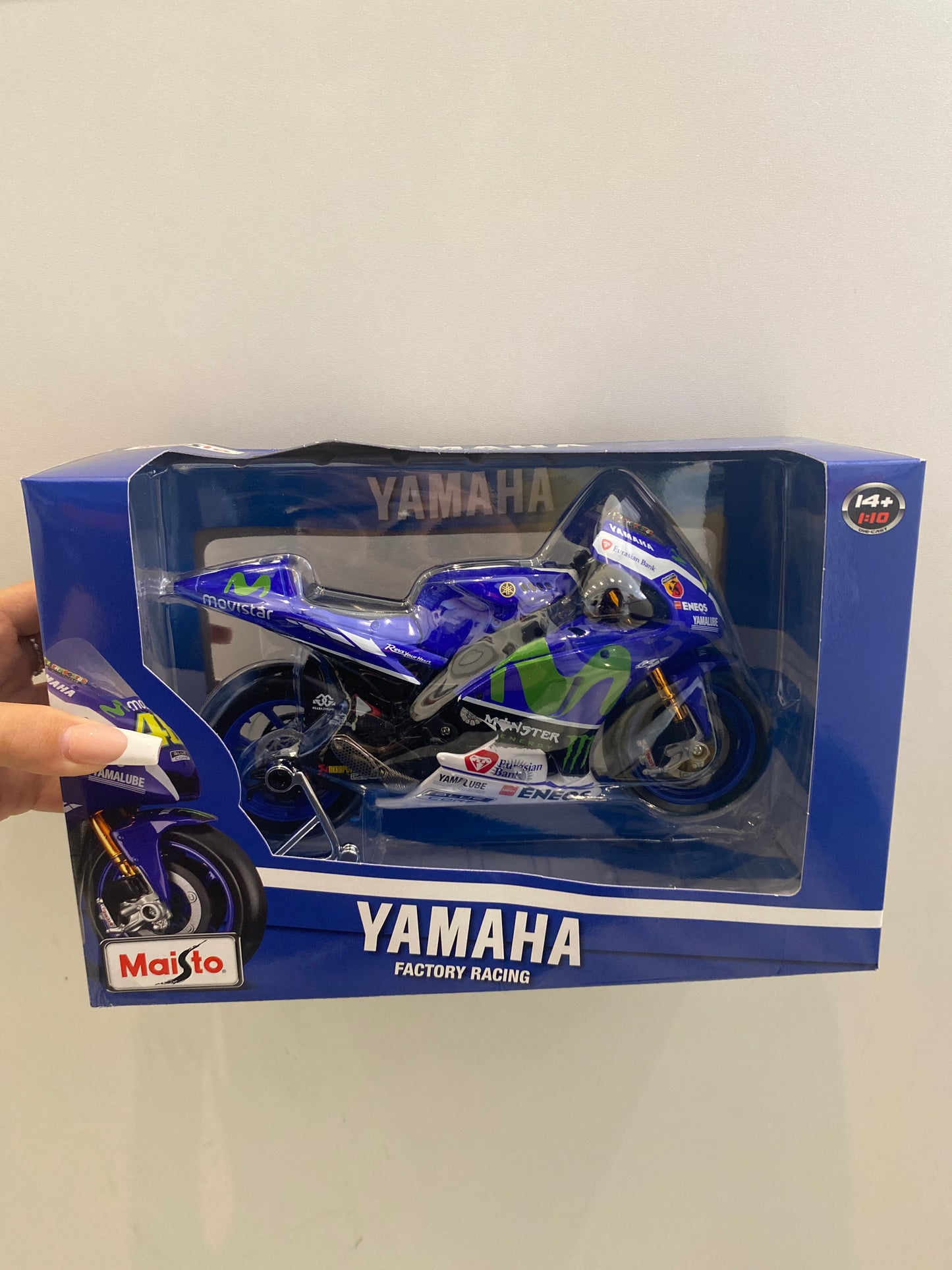 1:10 Scale Model | Yamaha MotoGP Valentino Rossi 2016 Bike