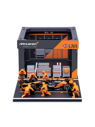 1:43 Scale Model | McLaren MCL38 Lando Norris Pit Pass Set