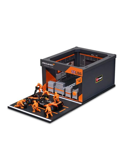 1:43 Scale Model | McLaren MCL38 Lando Norris Pit Pass Set