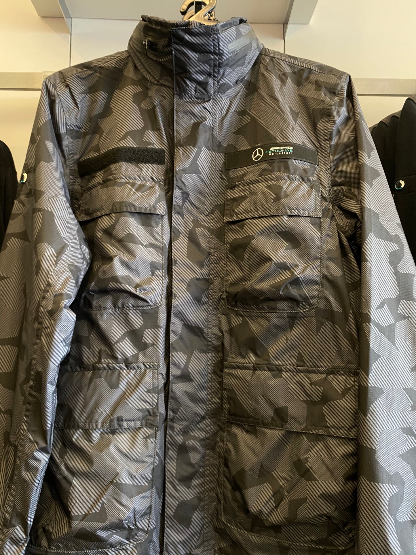 Mercedes-AMG Petronas Motorsport Mens Camo Performance Jacket 2019 - Fanwear