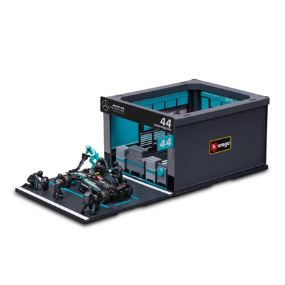 1:43 Scale Model | Mercedes-AMG F1 Lewis Hamilton Pit Pass Set