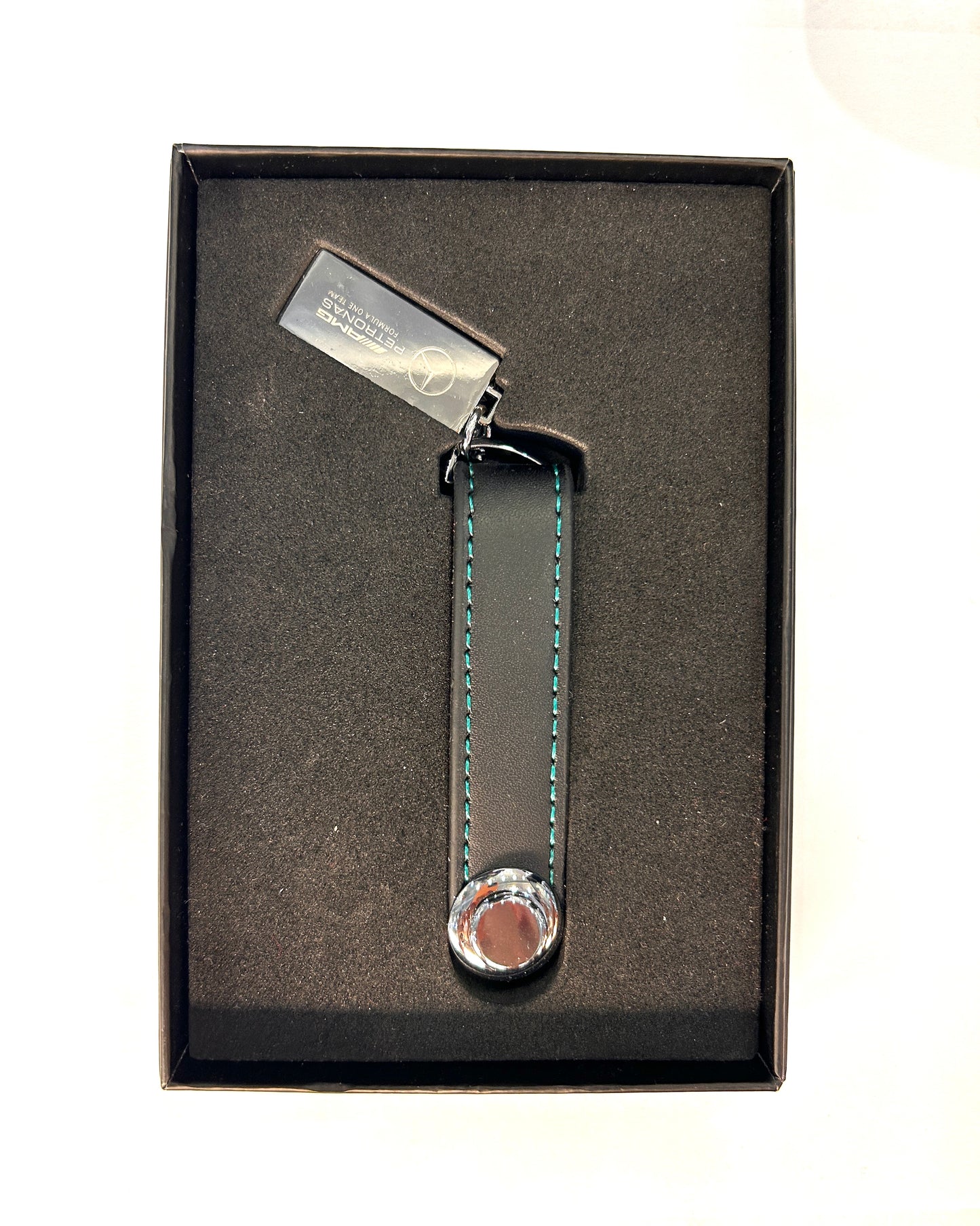 Mercedes-AMG Petronas Formula 1 Team Leather Keyring - Fanwear