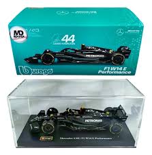1:43 Scale Model | Mercedes Benz. Amg W14 #44 Lewis Lewis Hamilton - Signature